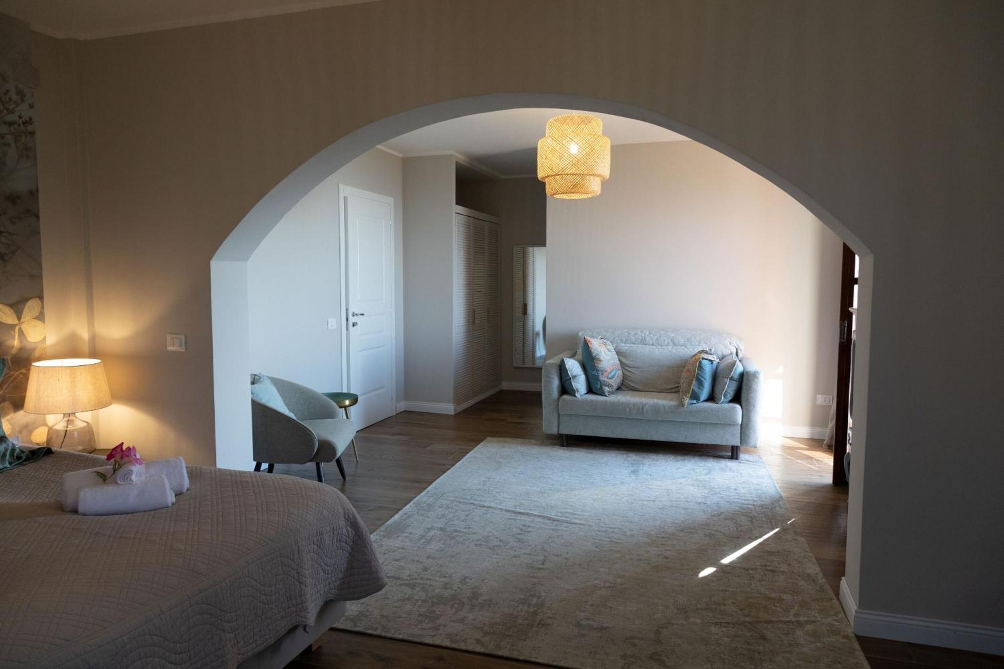 La Pastorella Boutique Hotel Maiera